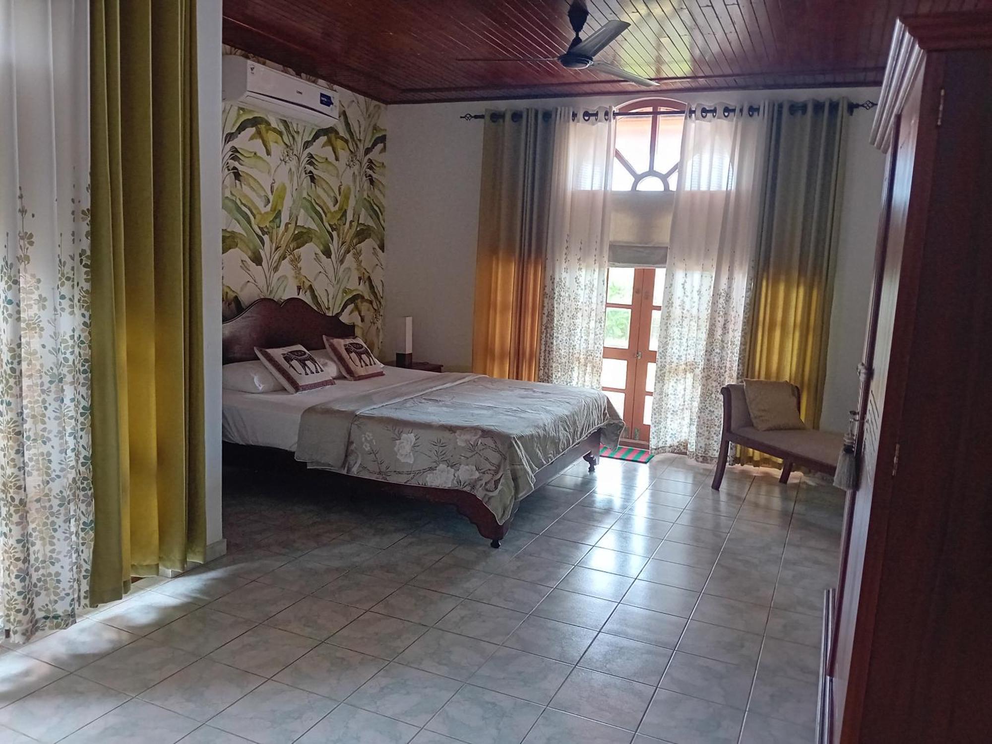 Villa Sea Breeze Kepungoda Esterno foto
